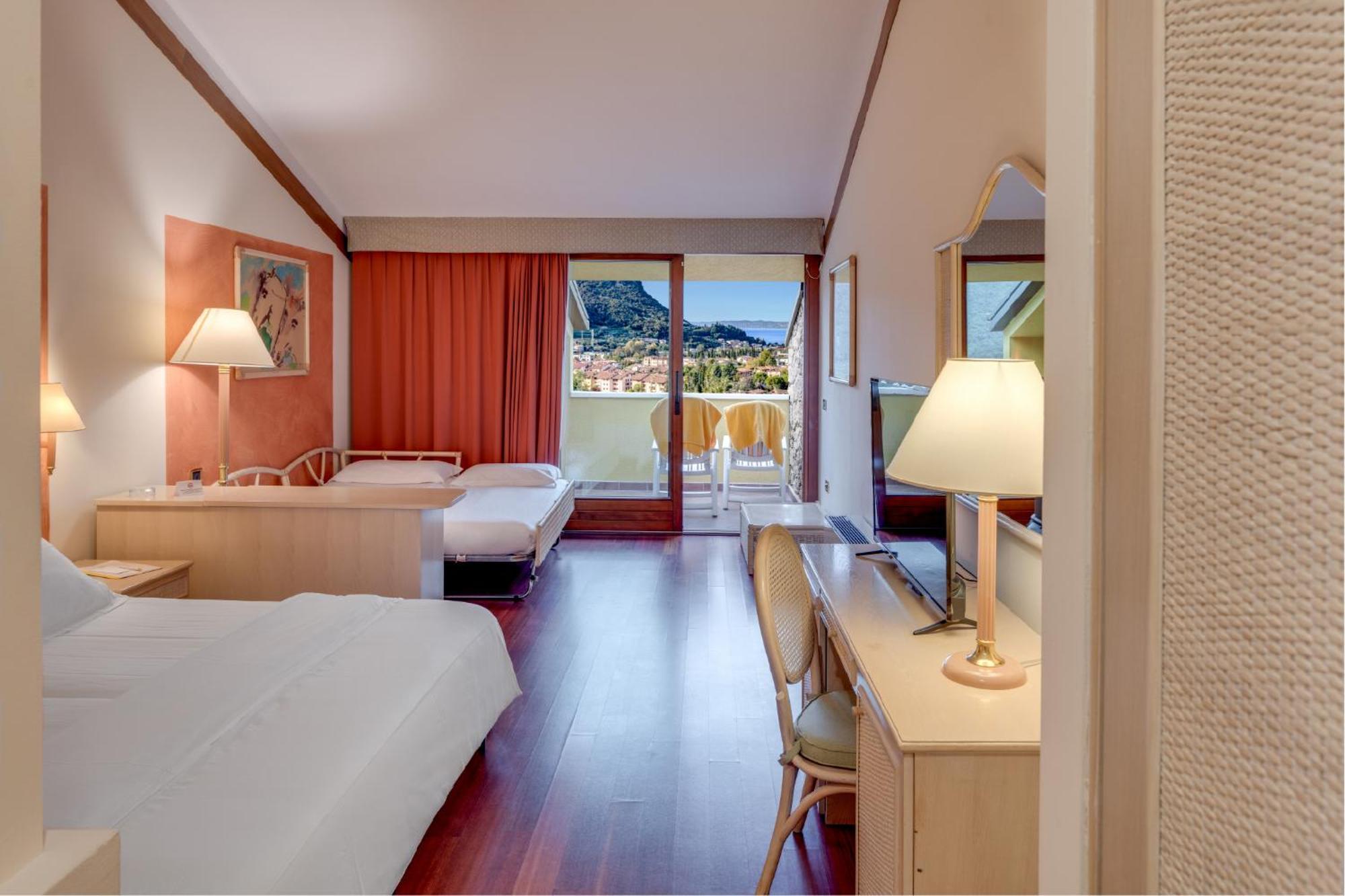 Poiano Garda Resort Hotel Costermano Exteriör bild
